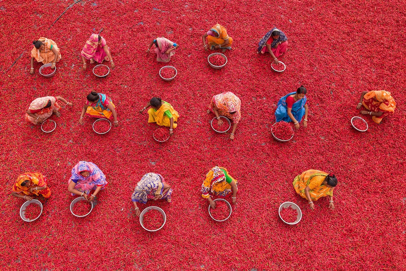 Everyday Icons – Women Through The Lens